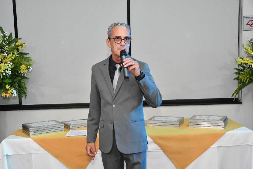 Marcos Gilho, responsável pela pesquisa que referencia produtos e serviços do comércio de Bauru