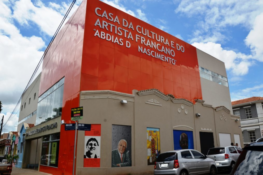 Casa da Cultura e do Artista Francano 'Abdias do Nascimento', localizada na rua Oscar Brasilino dos Santos, 1.531, no Centro de Franca