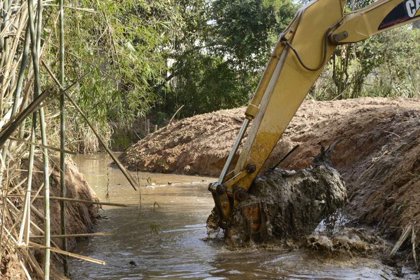Desassoreamento será intensificado na região do Rio Acima