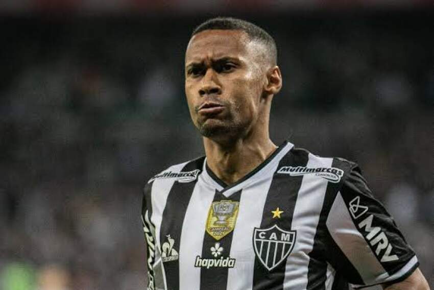 Ademir foi procurado por Bahia, Botafogo, Internacional, Santos e um time dos Estados Unidos.