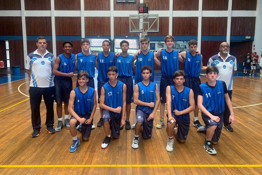 A equipe sub-15 estreou pelo Campeonato da Associação Regional de Basquete