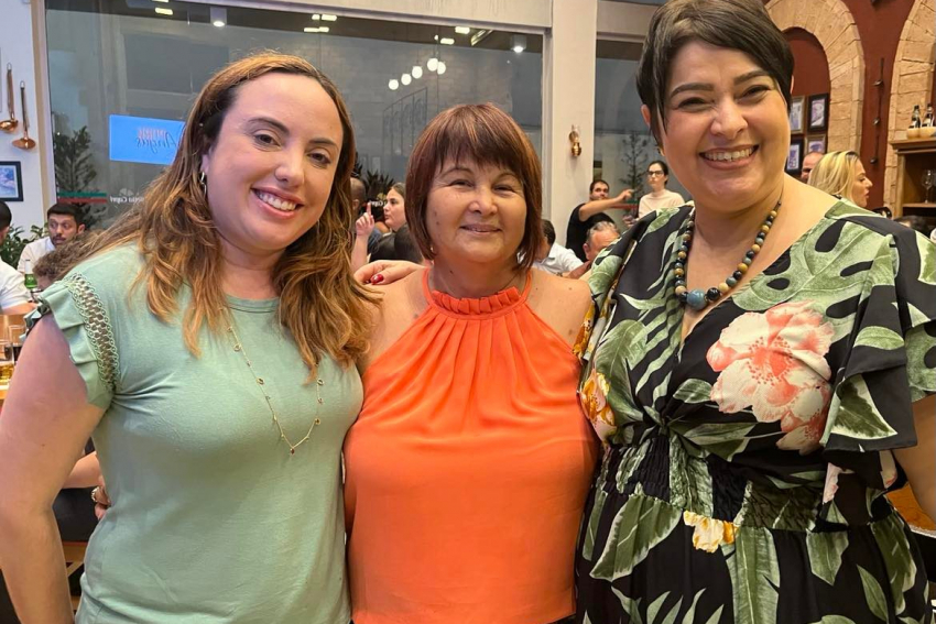 Marilisa Meleti e Daniela Honório, com a benemérita Rosinha Aylon, no lançamento do Fest Food Franca 2023