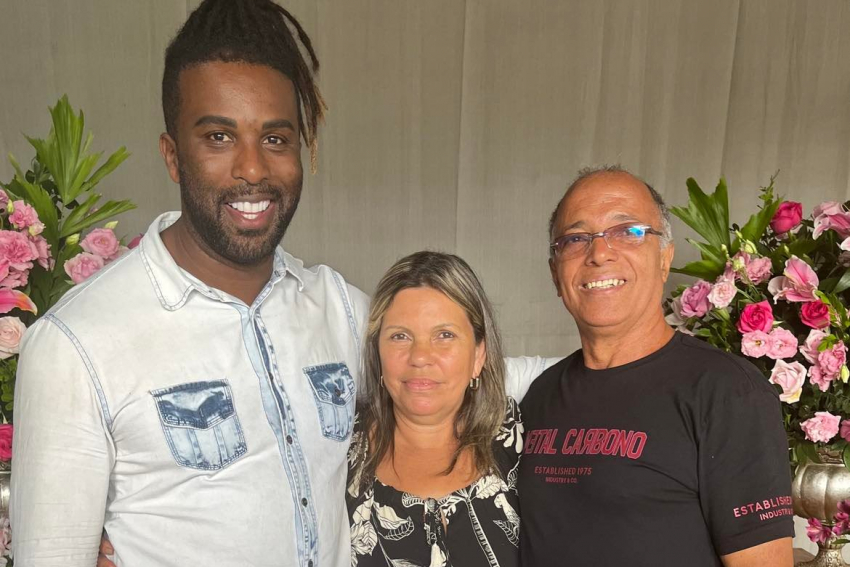 O produtor de eventos Willian Matias com os decoradores Lucimar Abreu e Vanir Silva, já trabalhando para a NC 2023