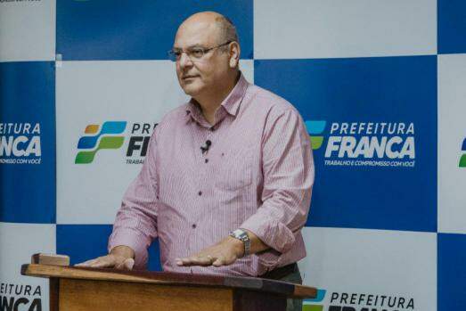 Prefeito Alexandre Ferreira analisa pesquisa sobre sua administração