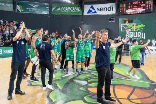 Flamengo vence Franca em casa e força 4º jogo nas finais do NBB