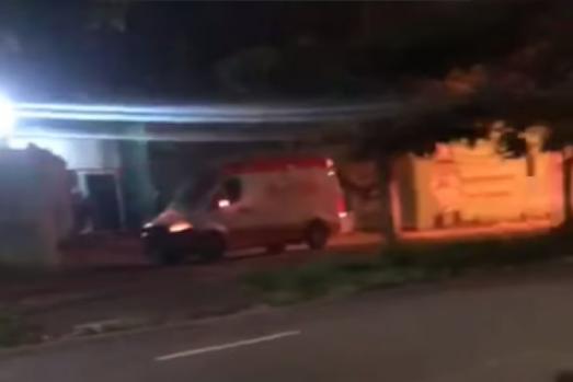 Samu na porta da escola 