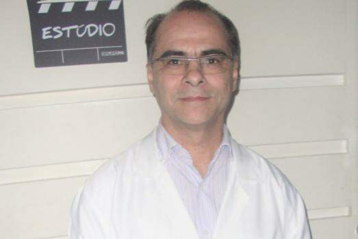 Dr. Júlio César Batista Lucas. Especialidade: Endocrinologia/Metabologia