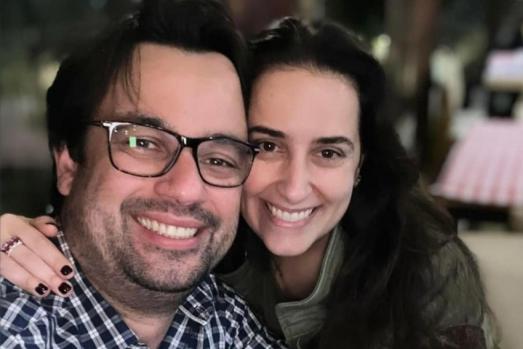 Casal médico que diz 'presente' nos acontecimentos sociais de Franca de modo notável: Evandro Bernardinelli e Manuela do Val