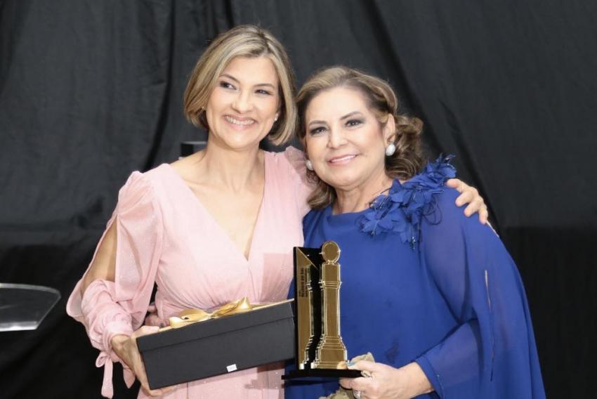 Empresária, diretora da Med Clin/Bio Análises/Cartão Benex, Noedi Martins de Freitas, grande homenageada e uma das maiores incentivadoras do evento