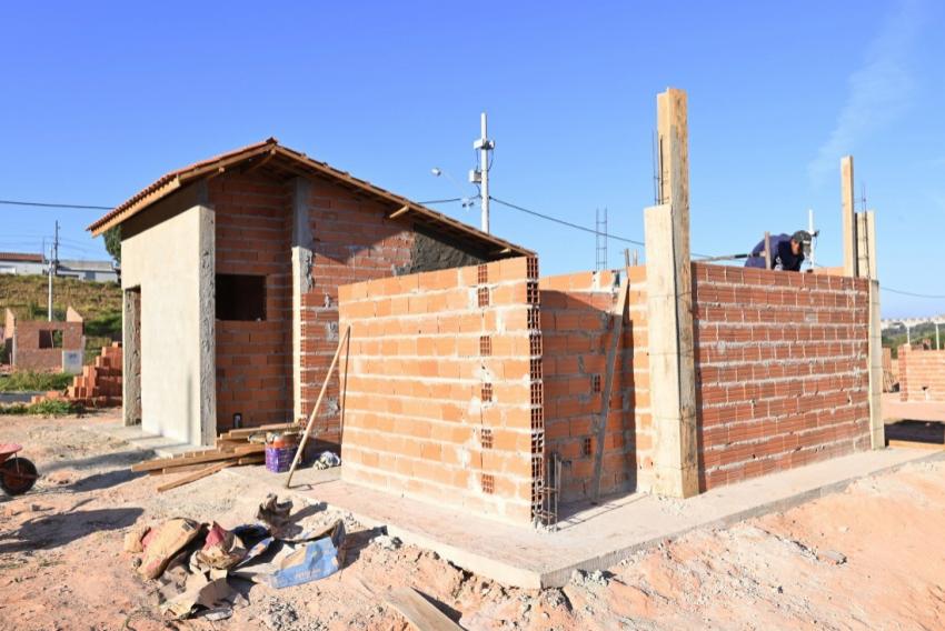 Casa da discórdia: projeto de moradia 15 m²  gera polêmica e embate 