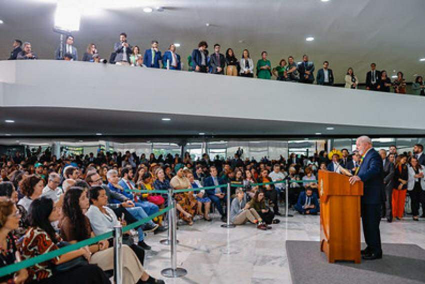 Em evento do Dia do Meio Ambiente, Lula assinou vários decretos e anunciou reforço na fiscalização ambiental