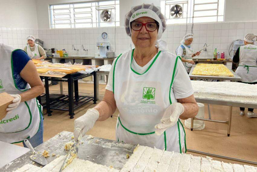 Receita de bolo de Santo Antônio para fazer em casa