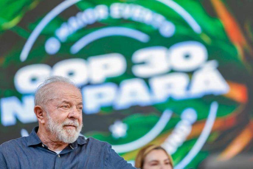 Lula e prefeito de Campinas batem boca por causa de casas de 15 m²