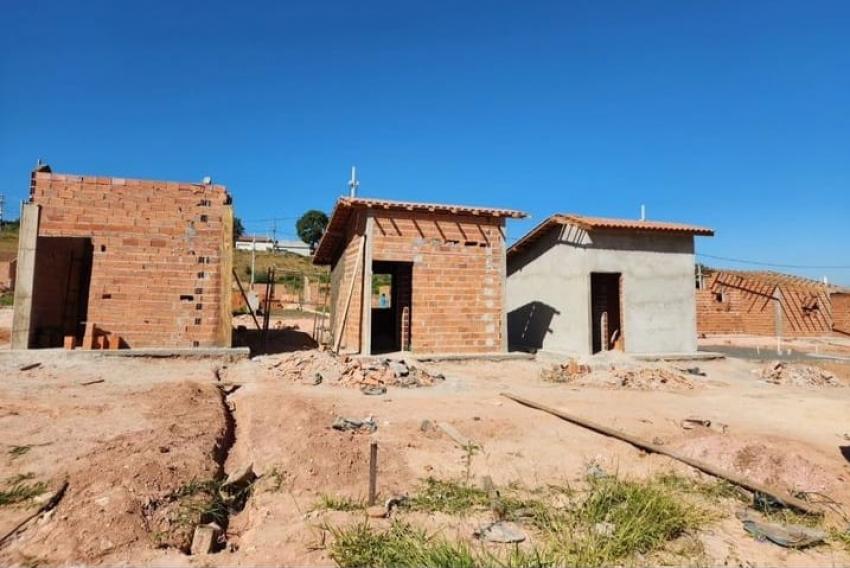 Casas embriões de 15m² 