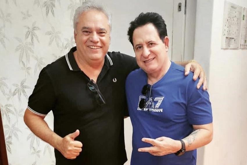 O empresário do setor calçadista Lázaro Vieira Filho recebeu, quinta (13), em sua indústria Turin, o cantor Marrone