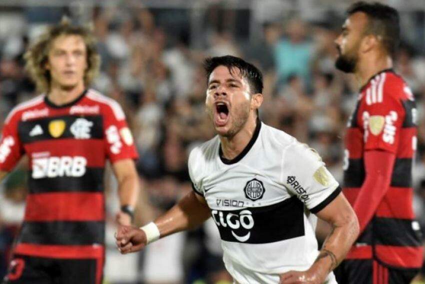 Flamengo toma virada pelo alto e perde para Olimpia