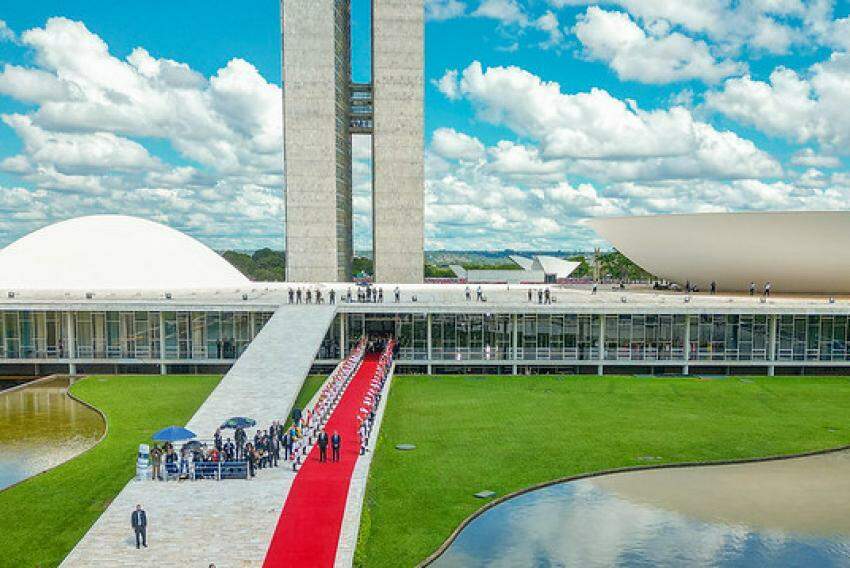 O Palácio do Planalto mantém a previsão de lançar o programa na próxima sexta-feira (11).