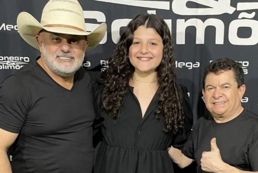 Os sertanejos Rionego e Solimões, com a aniversariante do dia 24/9: Mariana Santini