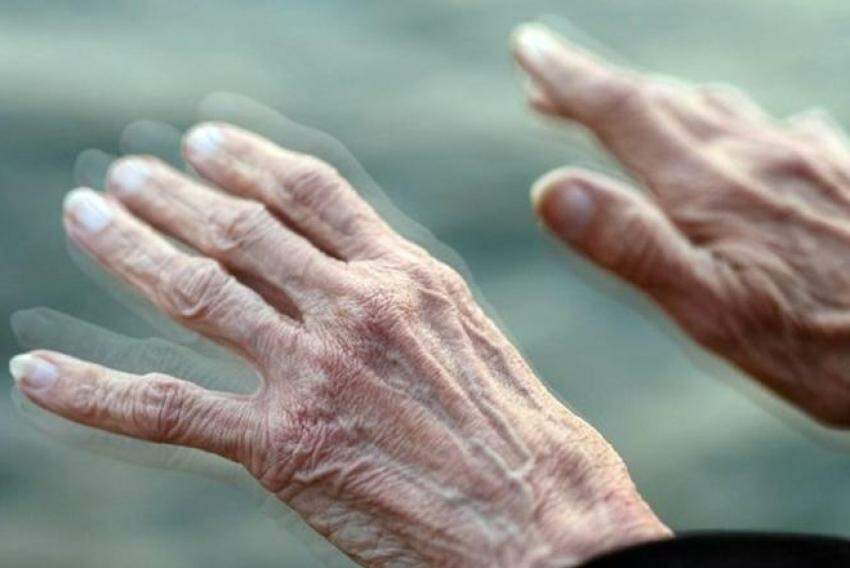 O objetivo é avaliar os possíveis benefícios dessas luvas em atividades cotidianas