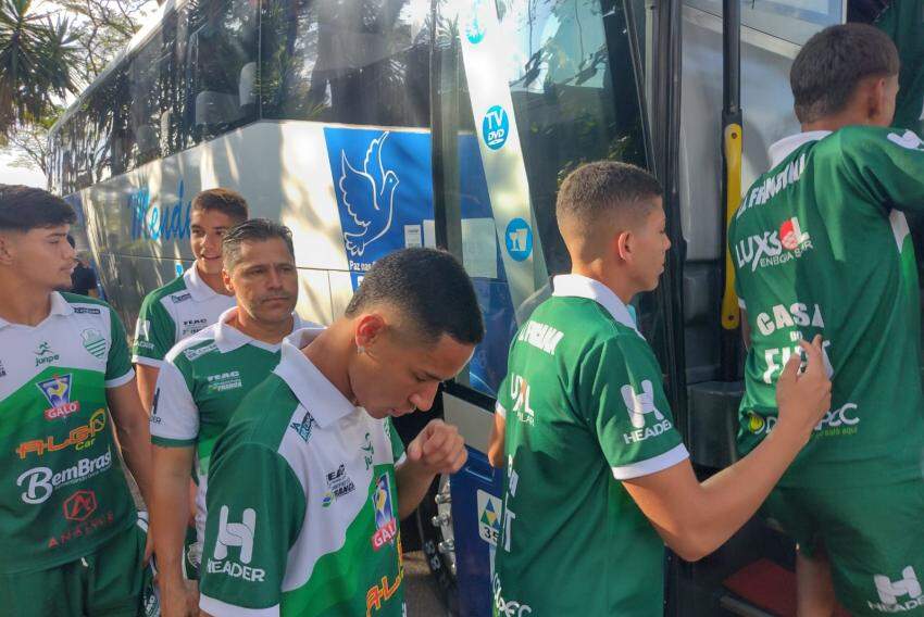Jogadores da Francana: embarque na tarde desta sexta-feira para a decisão em Catanduva 