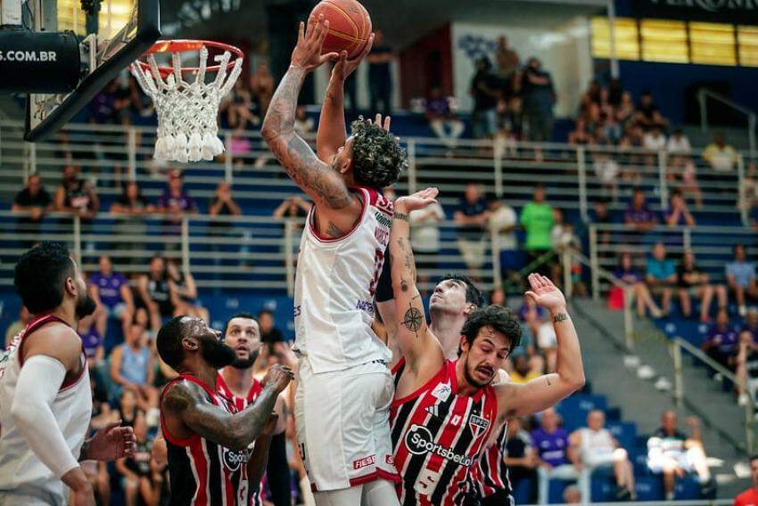 Notícias de Franca - Venezuelano Heissler Guillent é o mais novo jogador do Franca  Basquete