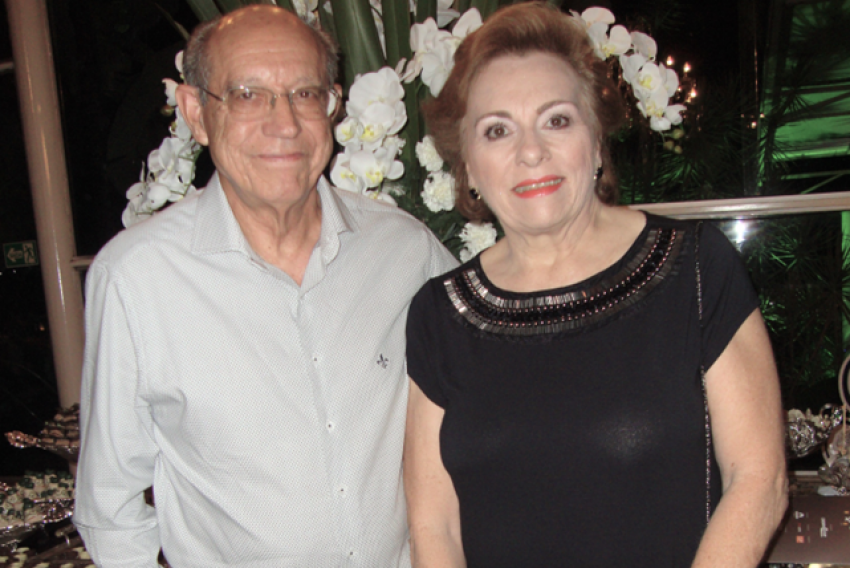 Em memorável noite de congraçamento anual da Unimed, o casal (de minha grande estima) esteve lá também: já saudoso dr. Saul (Rita Franchini) Cavalcanti