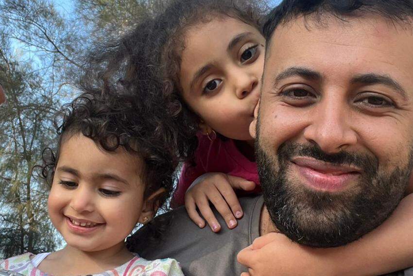 Hasan Habee e as filhas pequenas estão na Faixa de Gaza