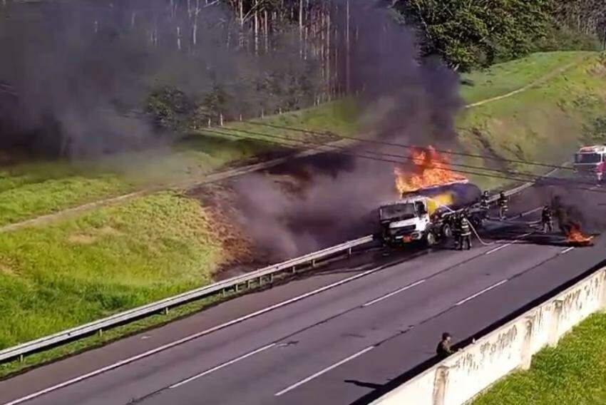 Incêndio foi na manhã desta terça-feira 