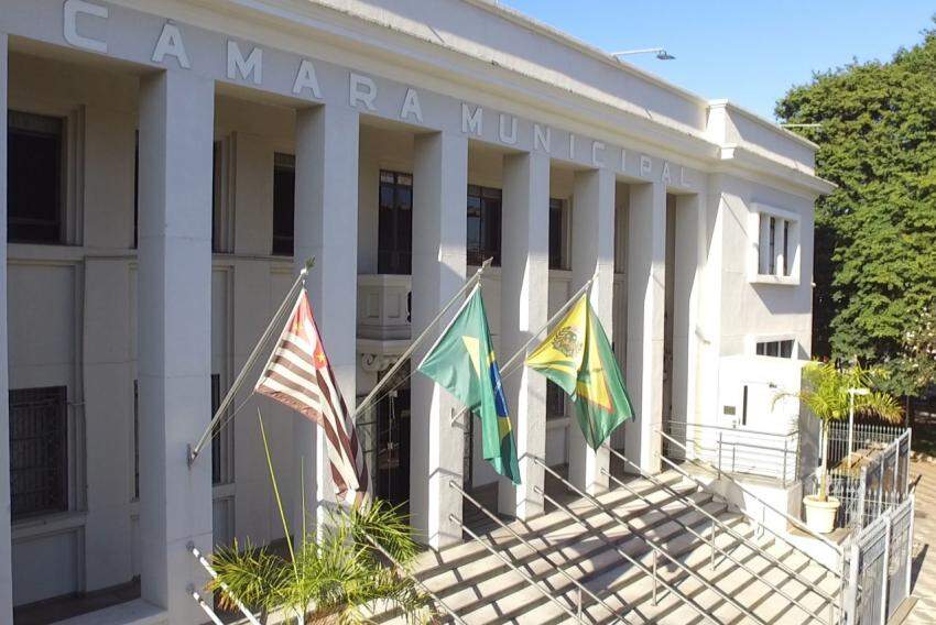Sede da Câmara Municipal, onde as comissões analisam o projeto encaminhado pelo governo