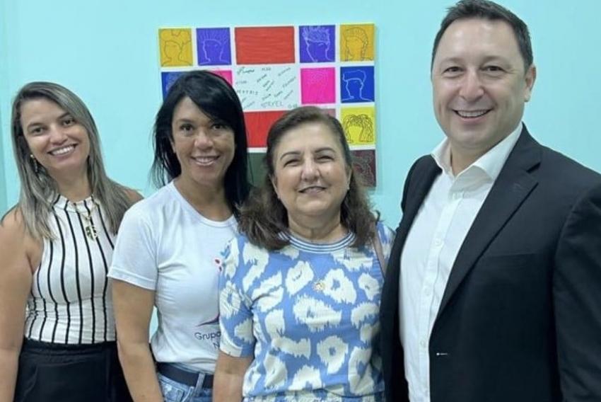 Patrícia Dupim, Marcia Matos e Dora Infante Bittar, com o promotor de Justiça Cláudio Escavassini