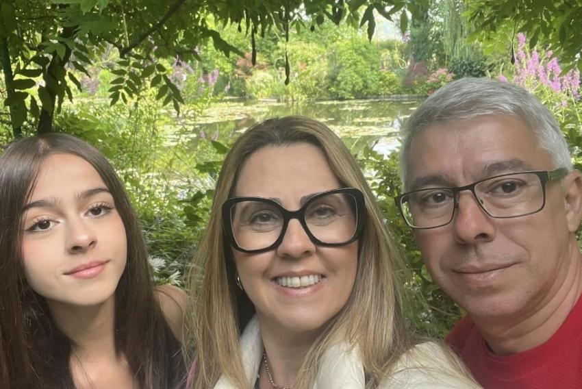 José Luís Monteiro e Gislaine, com a filha Ana Luísa, curtiram muito a festa dos Cooperados da Unimed de Franca