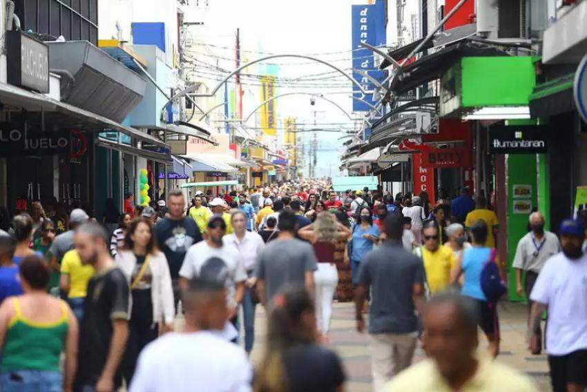 De acordo com o estudo, aproximadamente 77% dos joseenses pretendem ir as compras neste final de ano