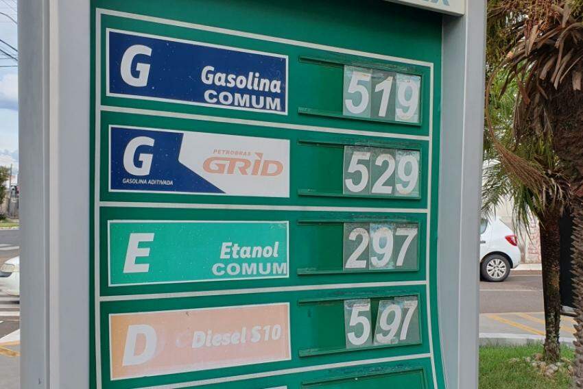 Em Bauru, é possível encontrar etanol a R$ 2,97 e gasolina a R$ 5,19