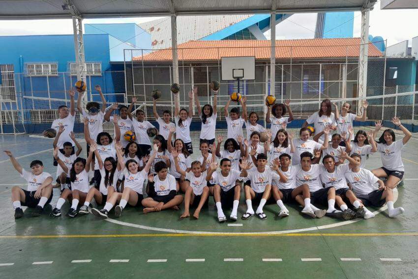 Meninas do vôlei de Rio Preto entram em quadra neste domingo pelo