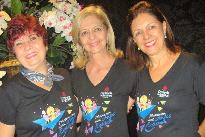 Jussara Figueiredo, Dalila Barini (que aniversaria em 30/12, sábado) e Vera Colmanetti.