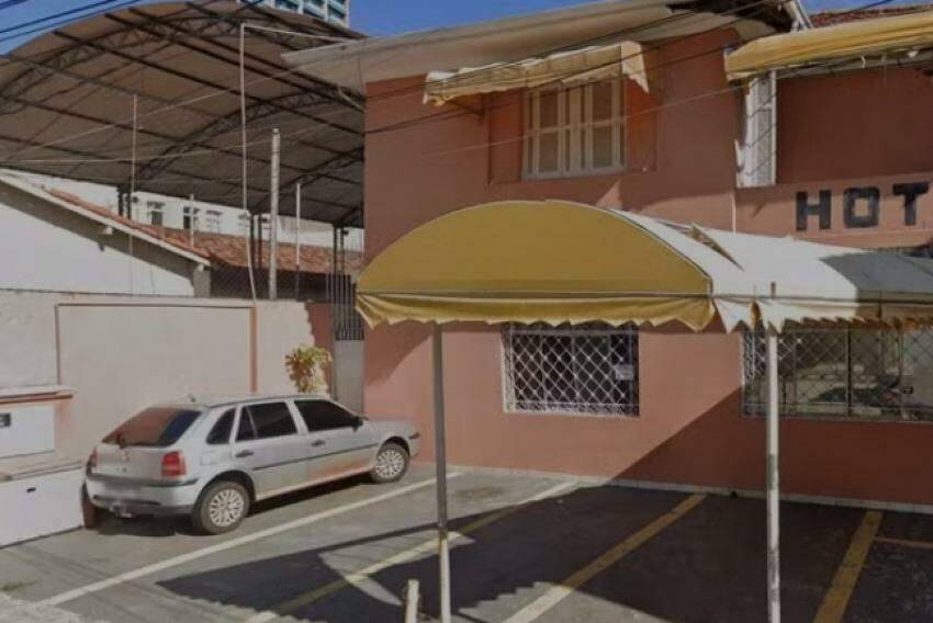 Mulher é encontrada morta asfixiada com travesseiro em quarto de hotel de Campinas