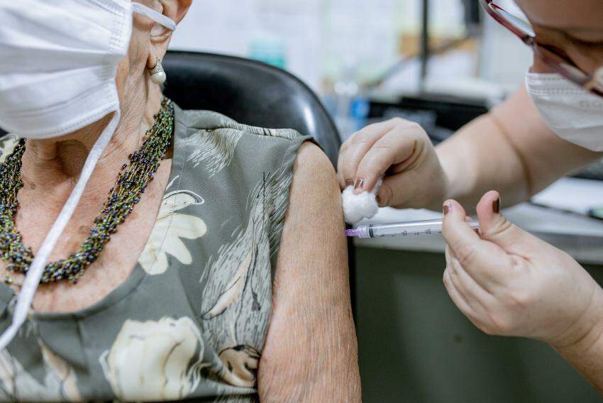 Piracicaba amplia locais de vacinação contra a Covid-19 para rede de  farmácias, Piracicaba e Região