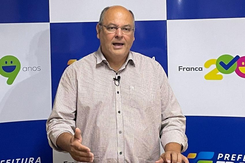 Prefeito Alexandre Ferreira (MDB), durante balanço das ações de 2023