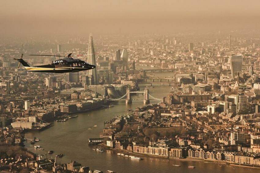Helicóptero da Flexjet durante os testes em Londres