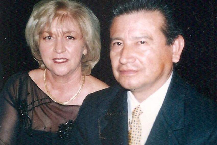 Já em Santa Cruz de La Sierra (Bolívia), o casal dr. Lino Blanco Aguayo-Alberice. Ele só voltará a atender em 2/1/2024.