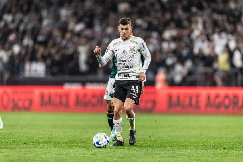 Moscardo disputou 25 jogos pelo Corinthians e fez um gol