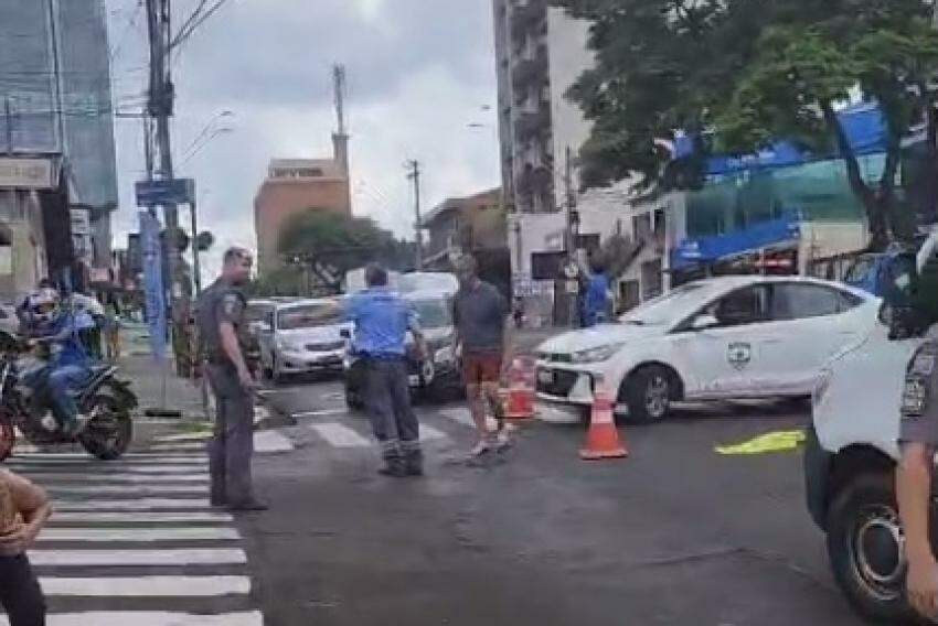 Acidente foi registrado no cruzamento com a rua Maria José