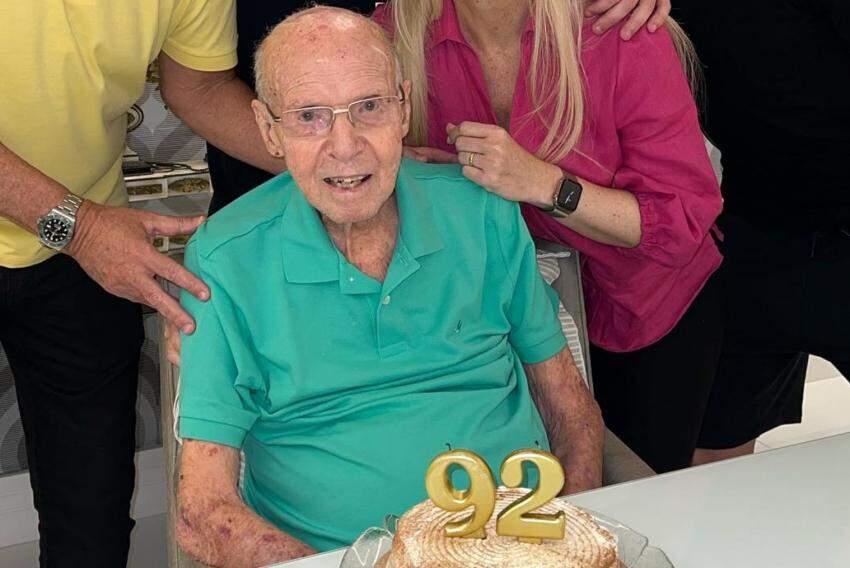 De acordo com relato do próprio Zagallo no documento, seus outros três filhos, Paulo Jorge, Maria Emília e Maria Cristina, lhe abandonaram na viuvez.