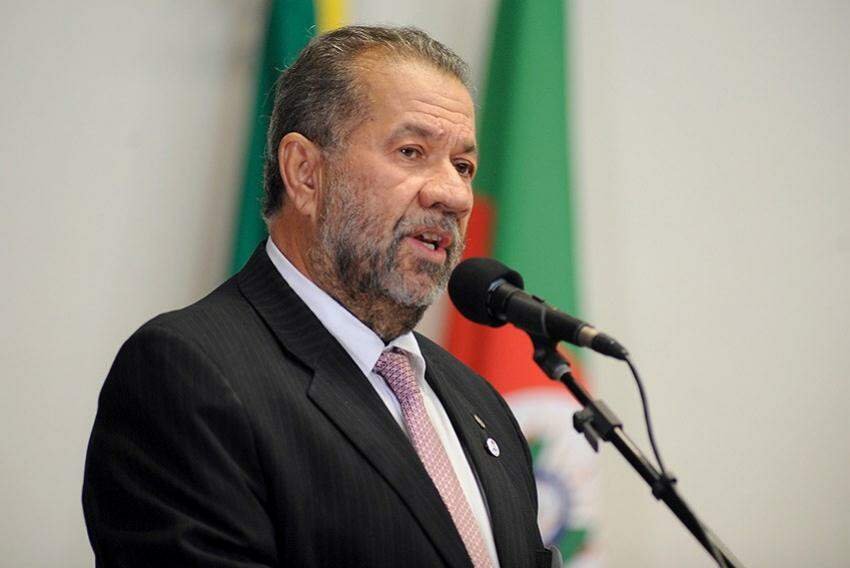 Ministro da Previdência Carlos Lupi