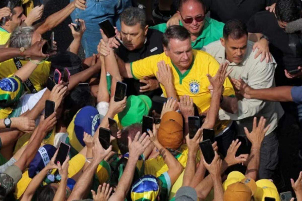 Bolsonaro é investigado pela Polícia Federal por trama de um golpe de Estado