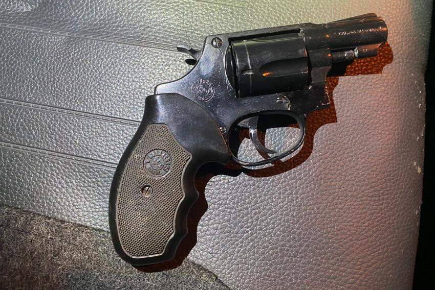 Revólver calibre 38 foi apreendido pela Polícia Civil para perícia
