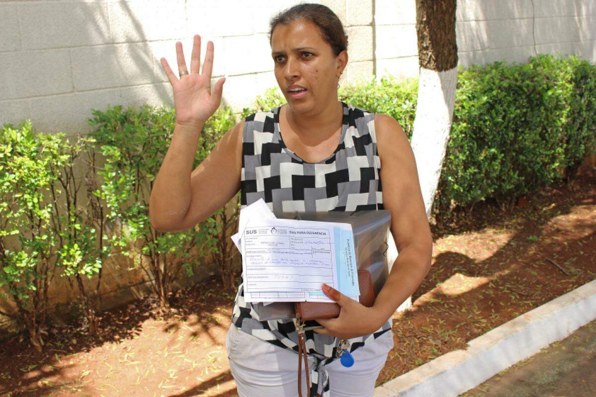 Bruna de Souza Lemos Oliveira é mãe da criança: indignação