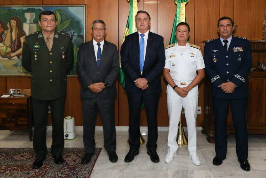 Tentativa de golpe incluiu Bolsonaro, integrantes do governo e militares