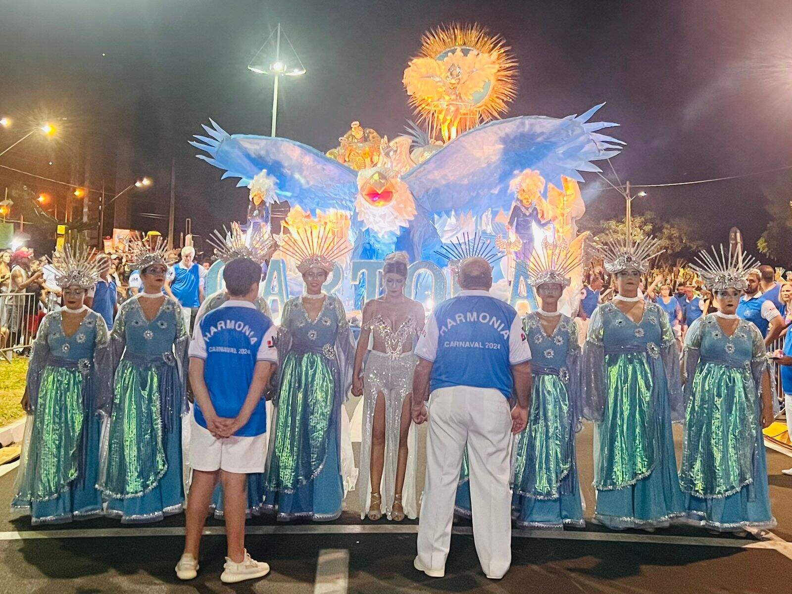 Desfile da escola de samba Acadêmicos da Cartola