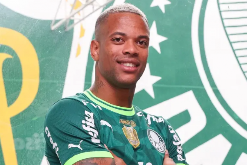 O lateral-esquerdo Caio Paulista trocou o São Paulo pelo Palmeiras